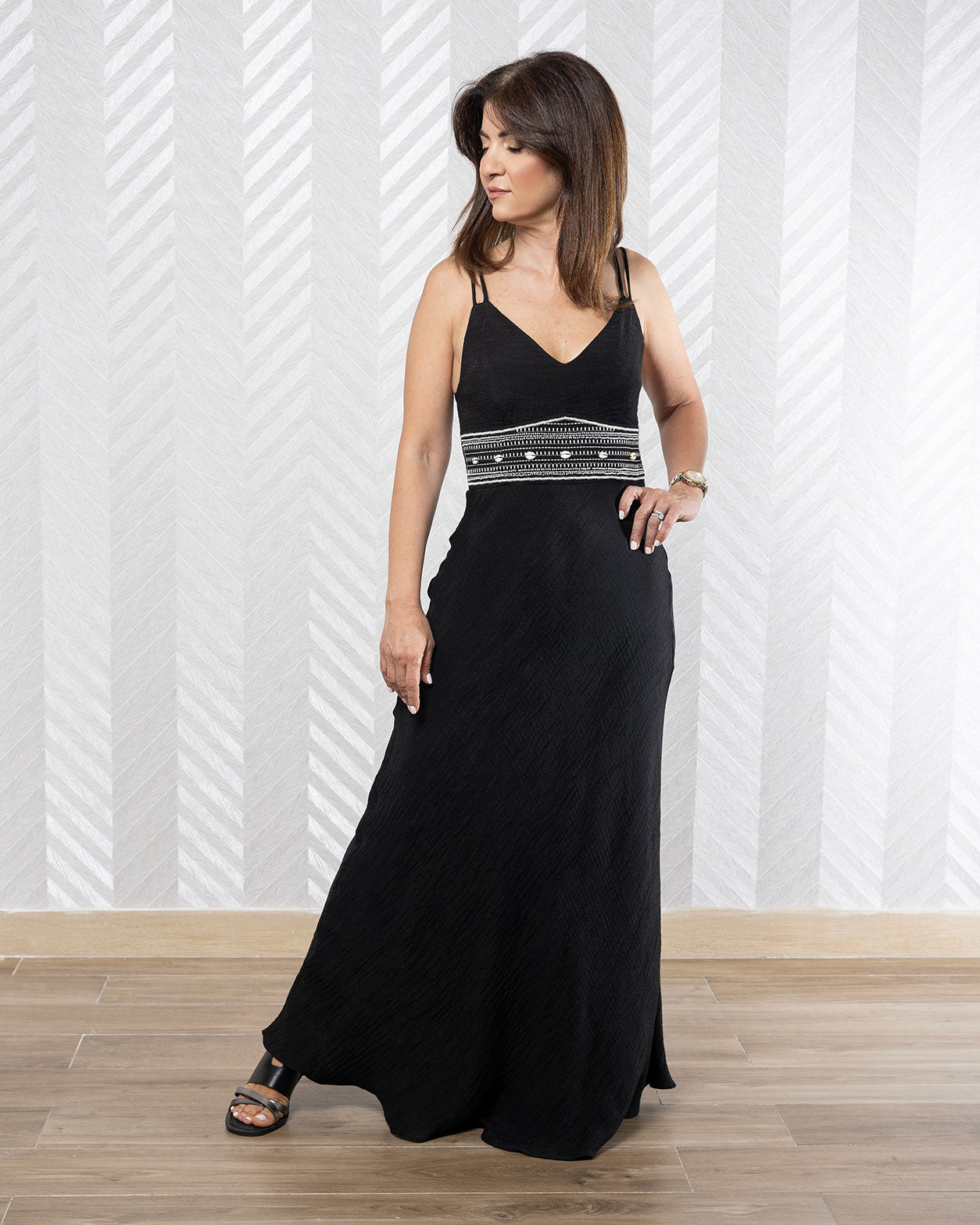 Seashell | Black Sleeveless V-Neck Dress with Shoulder Laces and Shell Detailing